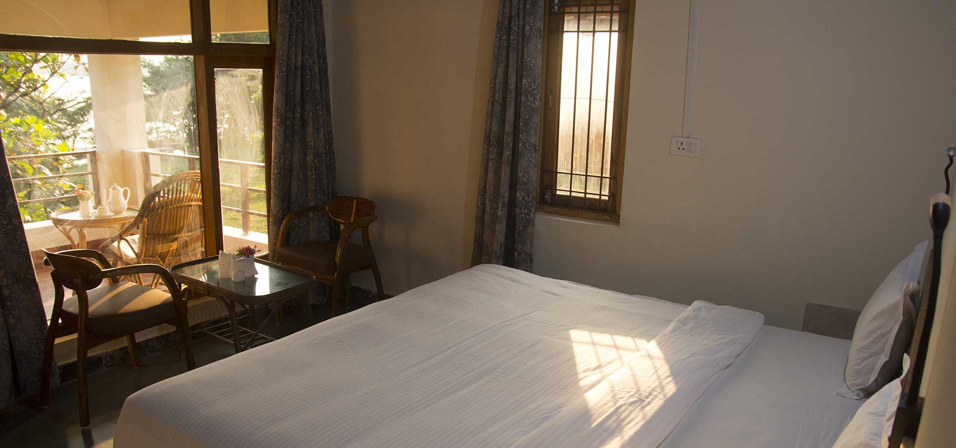 Resort in Satpura National Park - Madhai Riverside Lodge