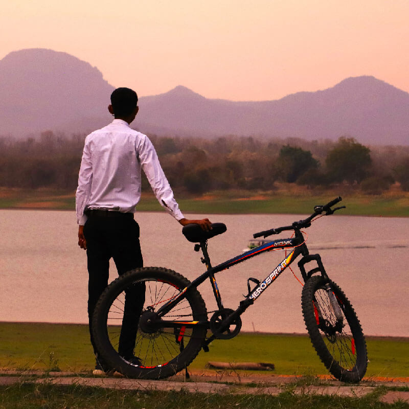 Cycling in Madhai - Satpura Tiger Reserve - Madhai Riverside Lodge